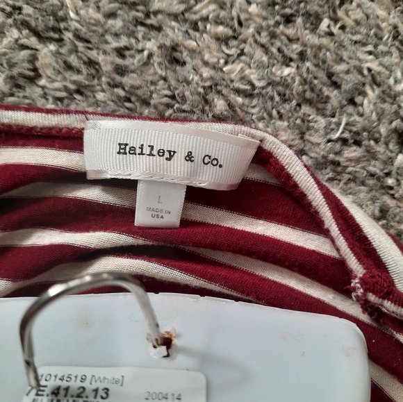 Red and cream colored striped long-sleeved tunic - Picture 3 of 4